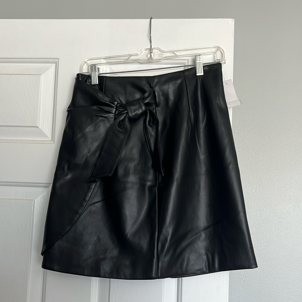 Black Loft faux leather skirt. NWT purchased for $59.99 and selling for $20.